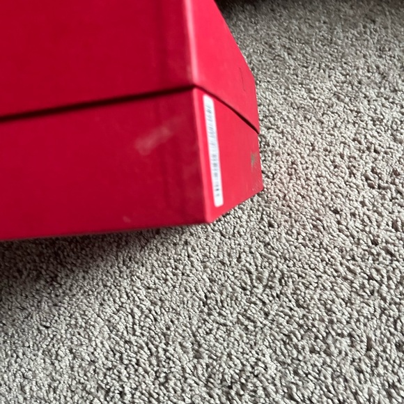 Valentino shoebox size as it is for women - Picture 4 of 9
